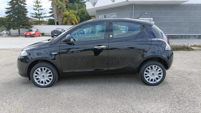 LANCIA Ypsilon usata, con ESP
