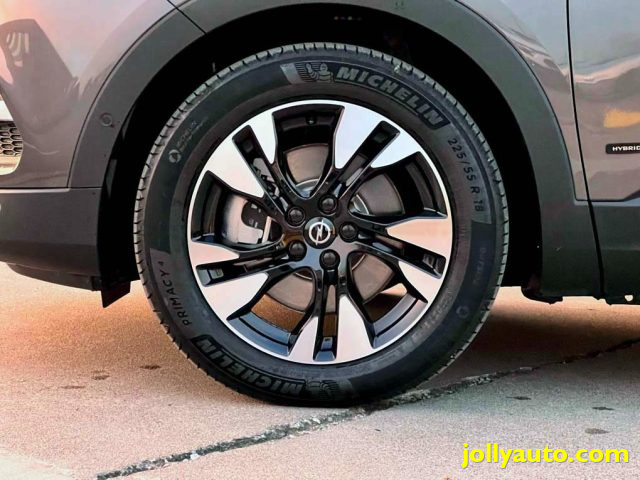 OPEL Grandland X usata, con Fari LED