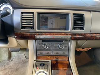 JAGUAR XF usata, con Fendinebbia