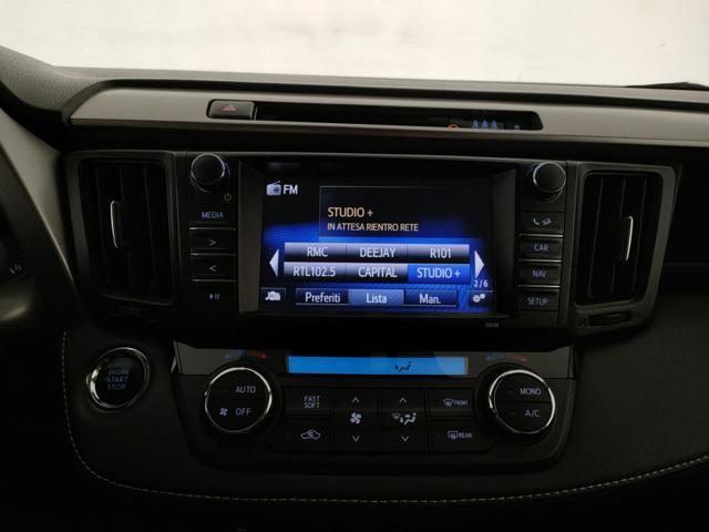 TOYOTA RAV 4 usata, con Sedile posteriore sdoppiato