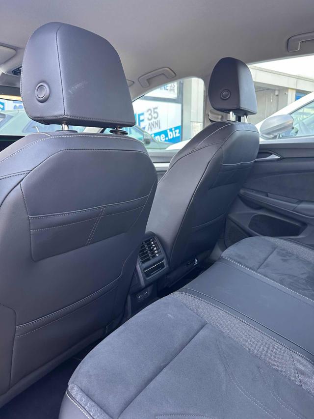 VOLKSWAGEN Golf usata, con Fari LED