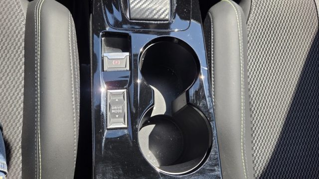 PEUGEOT 2008 usata, con Sedile posteriore sdoppiato