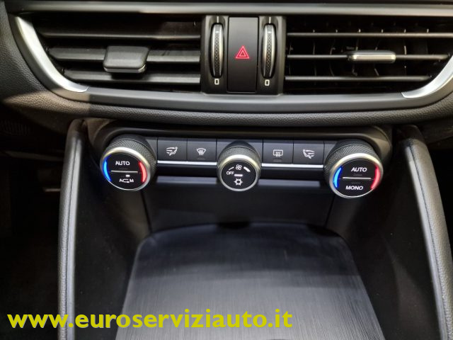 ALFA ROMEO Giulia usata, con Volante in pelle