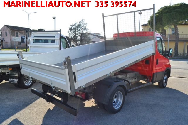 IVECO Daily usata, con Servosterzo