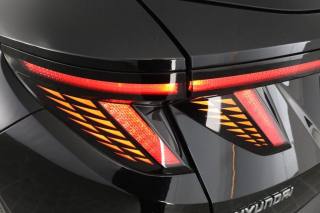 HYUNDAI Tucson usata 9