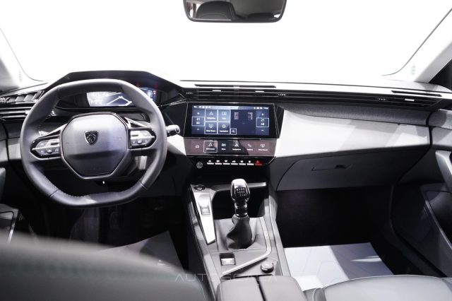 PEUGEOT 308 usata, con Volante multifunzione