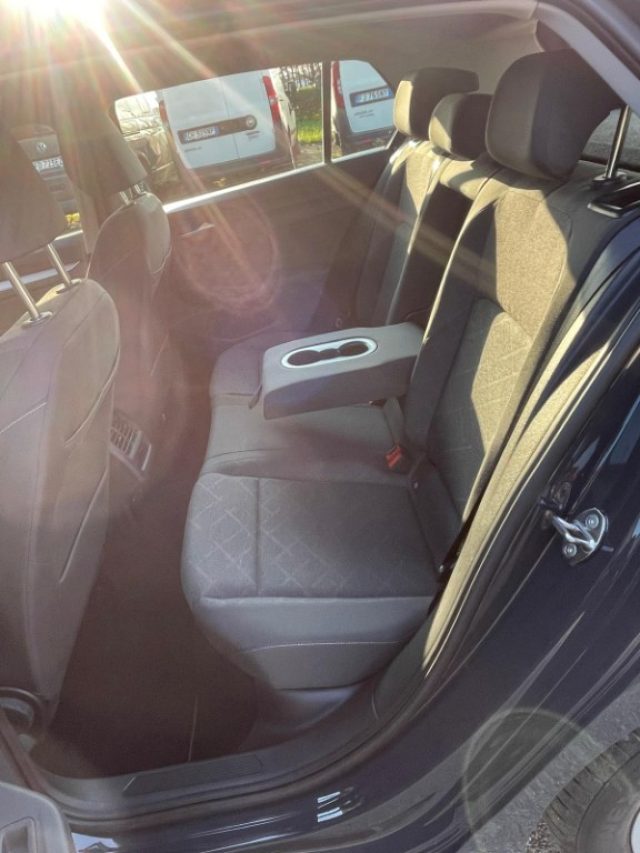 VOLKSWAGEN Golf usata, con Airbag Passeggero