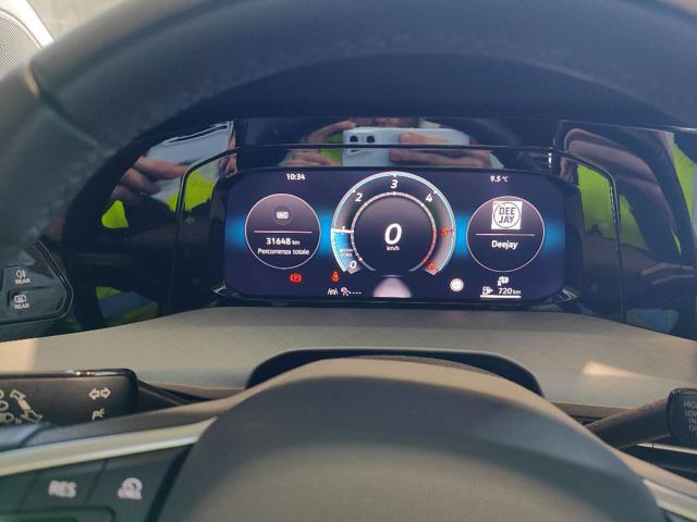 VOLKSWAGEN Golf usata, con Boardcomputer