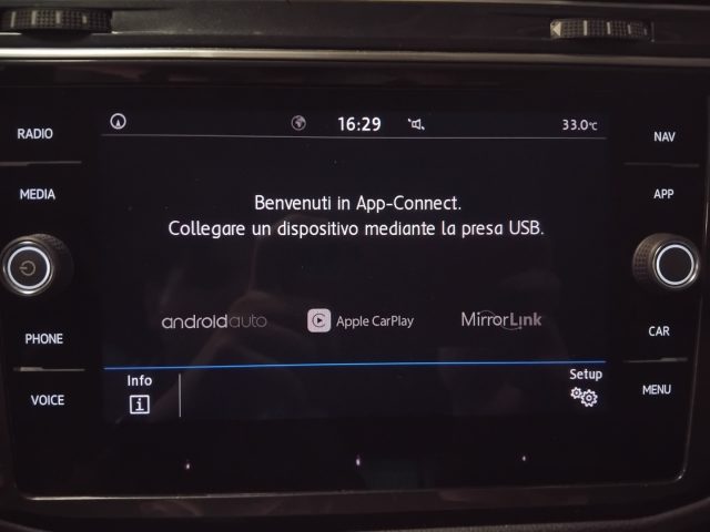 VOLKSWAGEN Tiguan usata, con Frenata d
