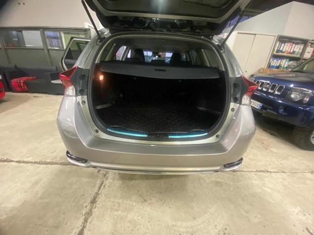 TOYOTA Auris usata 13