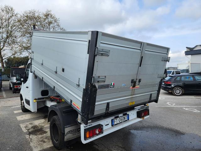 OPEL Movano usata, con Autoradio
