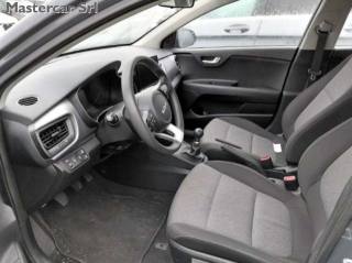 KIA Stonic usata, con Autoradio