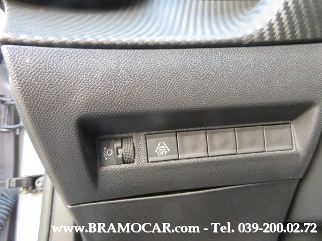 PEUGEOT 2008 usata, con Cruise Control