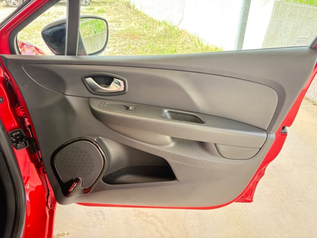 RENAULT Clio usata, con Limitatore di velocità