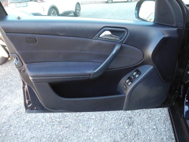 MERCEDES-BENZ C 220 usata 36