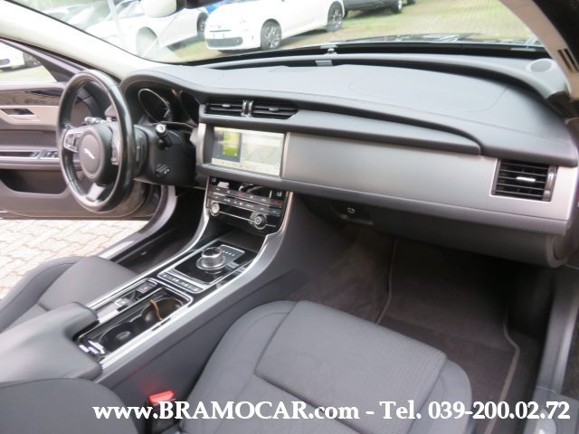 JAGUAR XF usata, con MP3