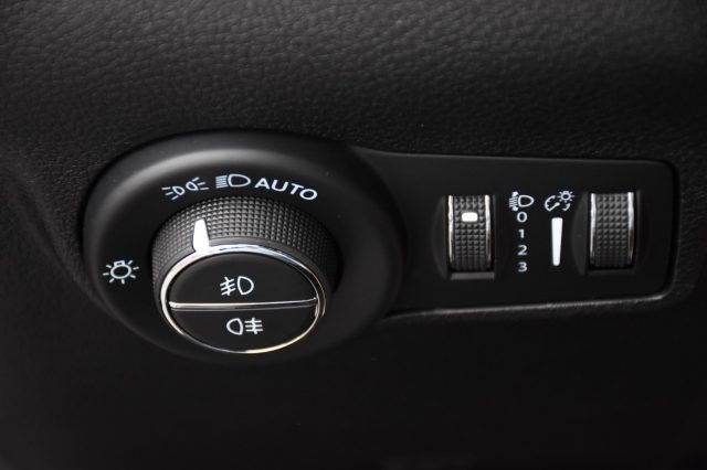 JEEP Compass usata, con Servosterzo