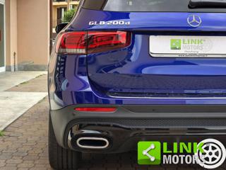 MERCEDES-BENZ GLB 200 usata, con Specchietti laterali elettrici