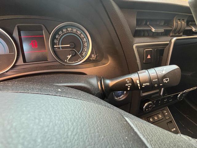 TOYOTA Auris Touring Sports usata, con Fendinebbia