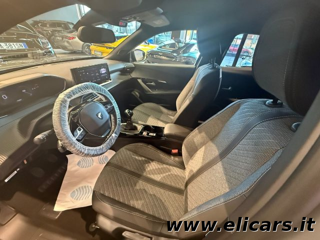 PEUGEOT 2008 usata, con Controllo automatico clima