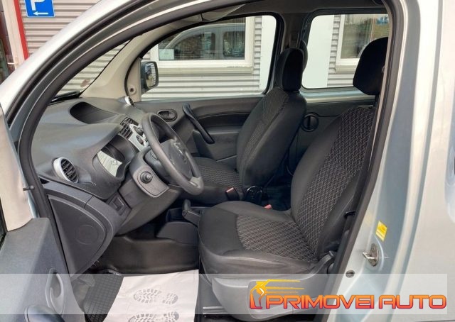 RENAULT Kangoo usata, con Chiusura centralizzata