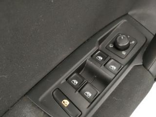 VOLKSWAGEN Tiguan usata, con USB