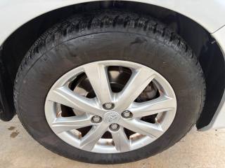 TOYOTA Yaris usata, con Luci diurne