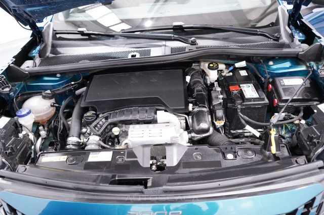 PEUGEOT 2008 usata, con Airbag testa