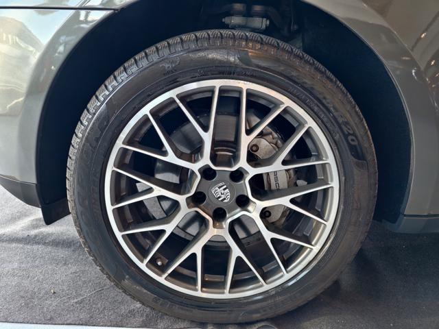 PORSCHE Macan usata, con Autoradio