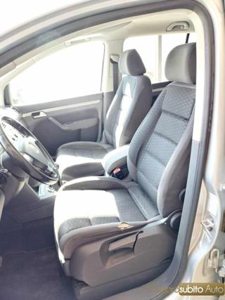 VOLKSWAGEN Touran usata 21