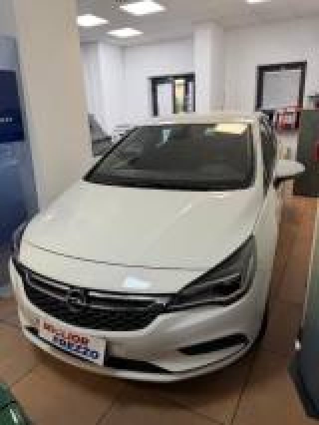 OPEL Astra usata, con ESP