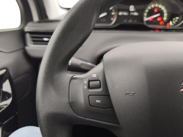 PEUGEOT 208 usata, con Touch screen