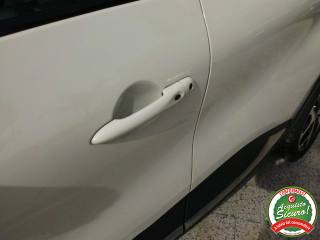 RENAULT Captur usata, con Bracciolo