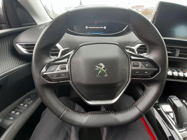 PEUGEOT 3008 usata, con Touch screen