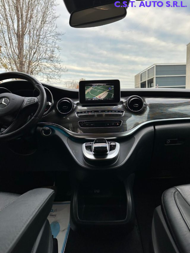 MERCEDES-BENZ V 220 usata, con Filtro antiparticolato