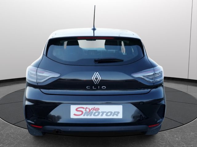 RENAULT Clio usata, con Autoradio digitale