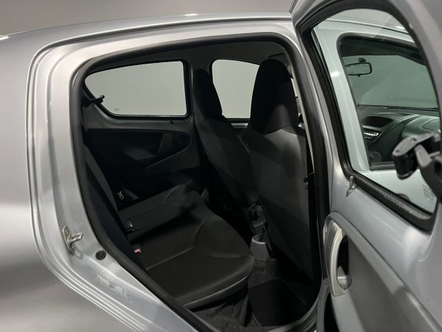 TOYOTA Aygo usata, con USB