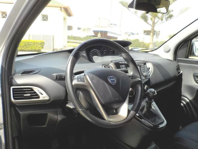 LANCIA Ypsilon usata 44