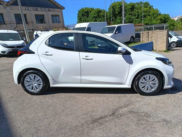 TOYOTA Yaris usata 4