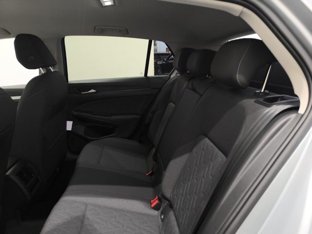 VOLKSWAGEN Golf usata, con Fari LED