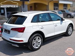 AUDI Q5 usata, con Sensori di parcheggio anteriori