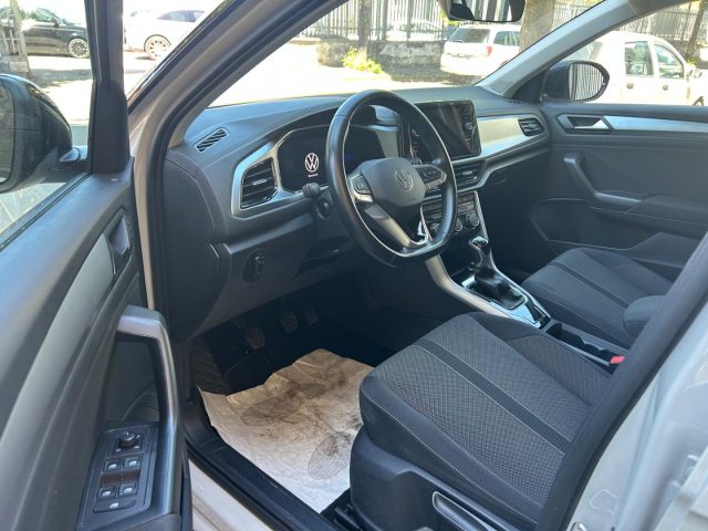 VOLKSWAGEN T-Roc usata, con Autoradio