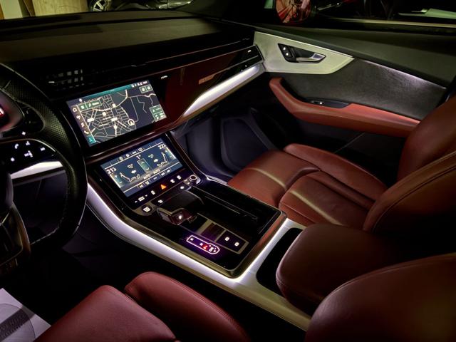 AUDI Q8 usata, con Fari LED