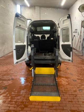 FIAT Doblo usata 23