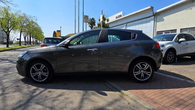 ALFA ROMEO Giulietta usata, con Airbag laterali