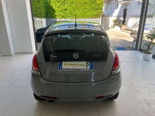 LANCIA Ypsilon usata, con ESP