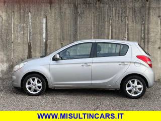 HYUNDAI i20 usata, con Alzacristalli elettrici