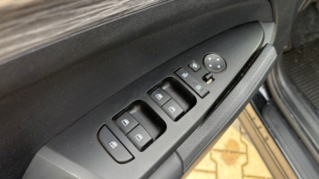 KIA Sportage usata, con Climatizzatore