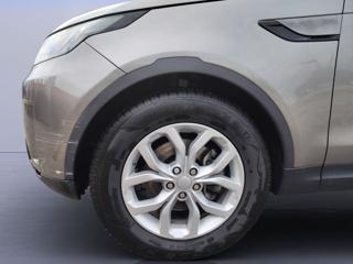 LAND ROVER Discovery usata, con Gancio traino