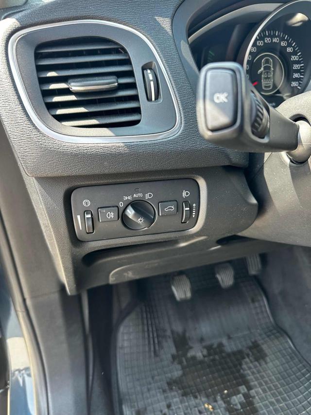 VOLVO V40 usata, con Filtro antiparticolato